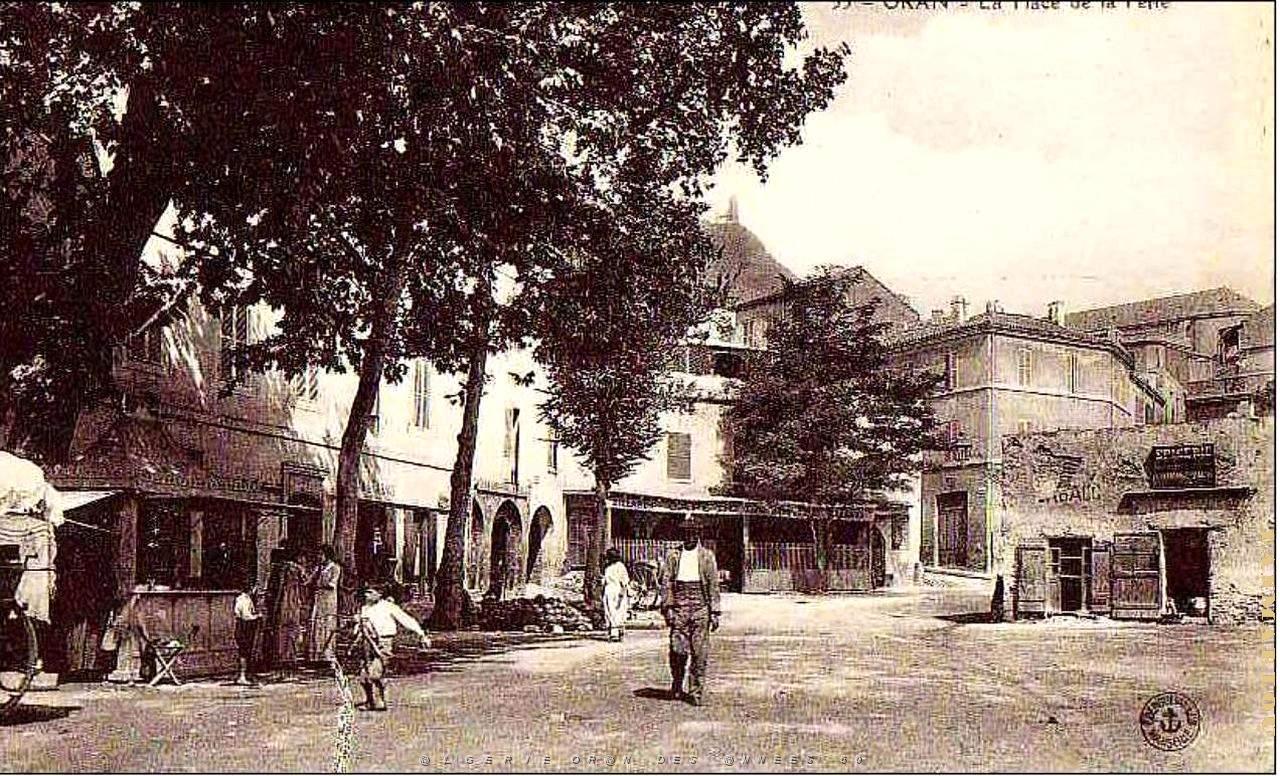 MB h- 014- eglise St-Louis et place de la perle.jpg
